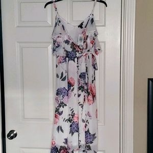 Ivory Floral Chiffon Dress Torrid Size 1 (14/16)